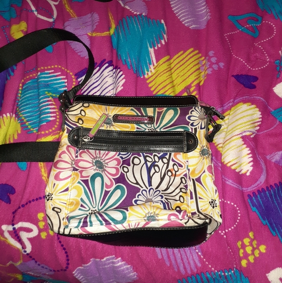 Purses - Picture 5 of 5